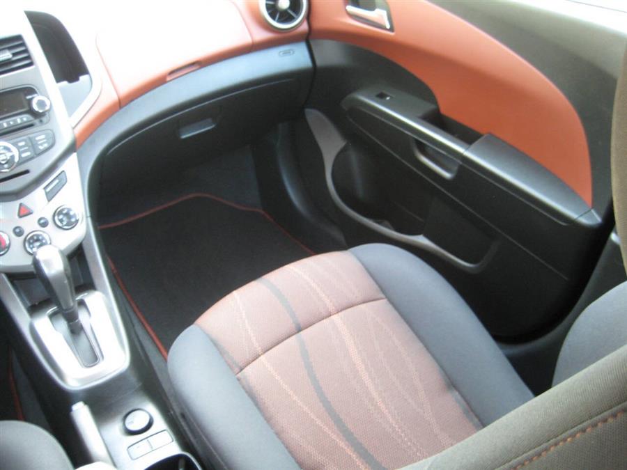 2013 Chevrolet Sonic LT Auto 4dr Hatchback, available for sale in Massapequa, New York | Rite Choice Auto Inc.. Massapequa, New York 2013 Chevrolet Sonic LT Auto 4dr Hatchback, available for sale in Massapequa, New York | Rite Choice Auto Inc.. Massapequa, New York