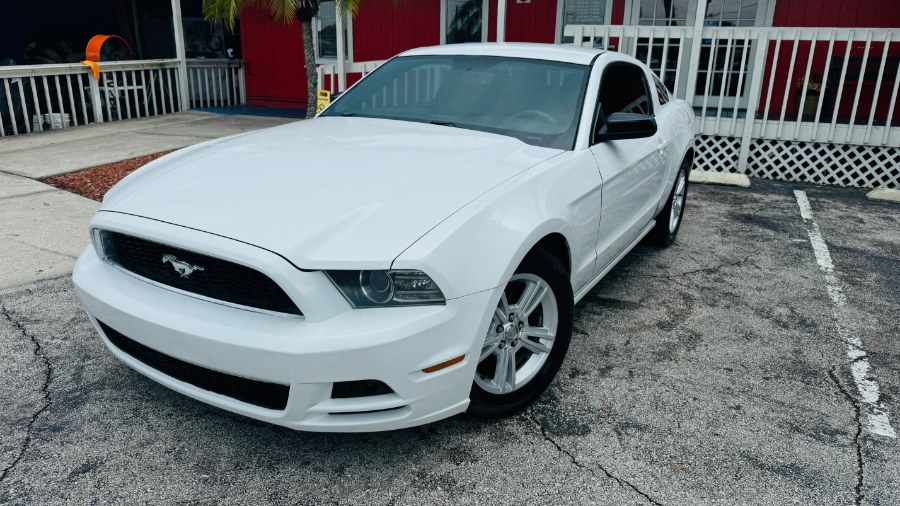 Used 2014 Ford Mustang in Orlando, Florida | Jimmy Motor Car Company Inc. Orlando, Florida