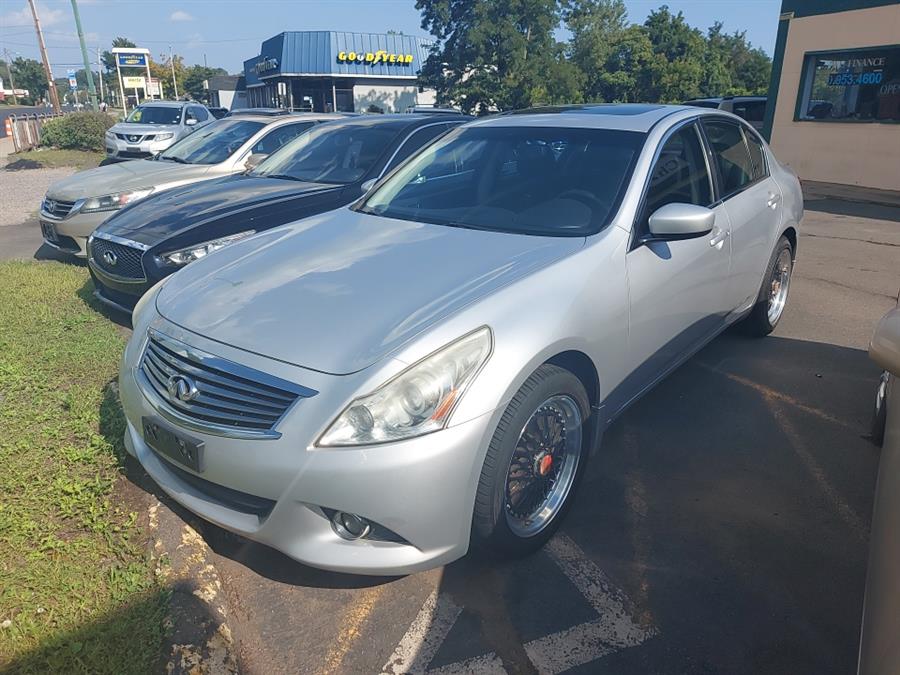 2013 Infiniti G37 Sedan 4dr x AWD, available for sale in West Hartford, Connecticut | Chadrad Motors llc. West Hartford, Connecticut