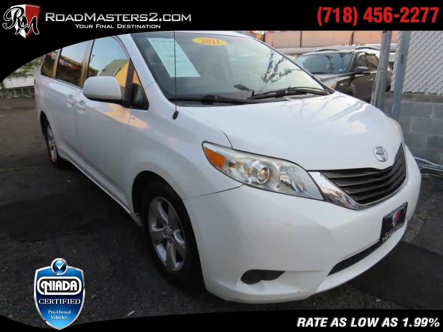 Used Toyota Sienna LE 2011 | Road Masters II INC. Middle Village, New York