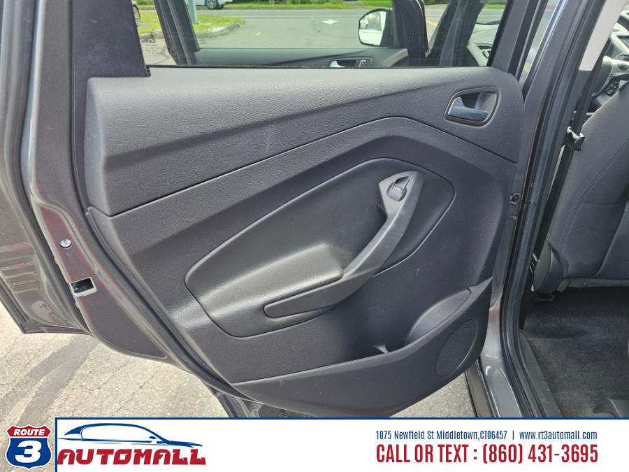 2014 Ford Escape FWD 4dr SE, available for sale in Middletown, Connecticut | RT 3 AUTO MALL LLC. Middletown, Connecticut 2014 Ford Escape FWD 4dr SE, available for sale in Middletown, Connecticut | RT 3 AUTO MALL LLC. Middletown, Connecticut