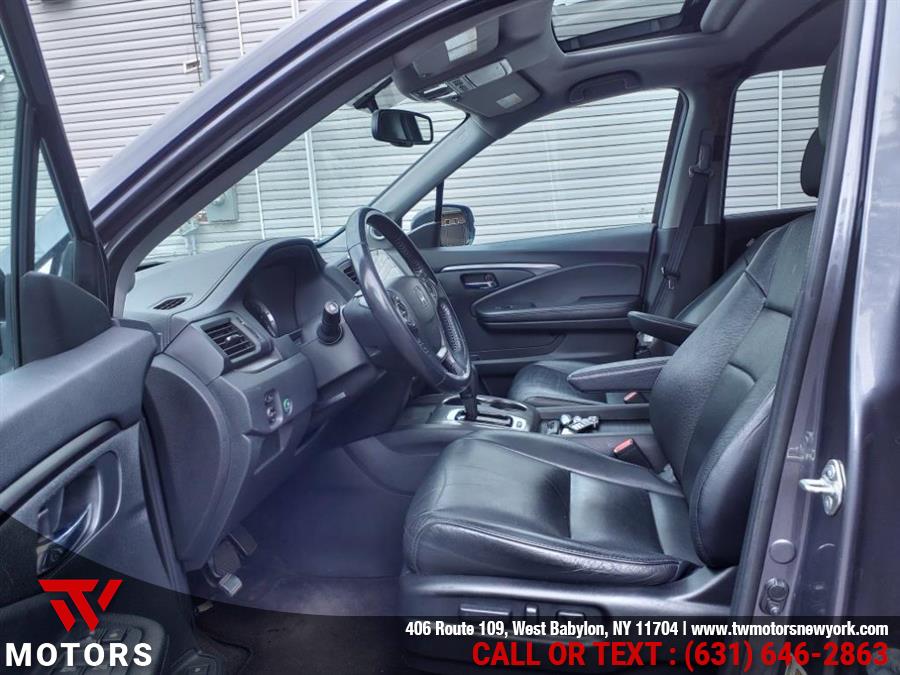 2017 Honda Pilot EX-L w/Navi, available for sale in West Babylon, New York | TW Motors. West Babylon, New York 2017 Honda Pilot EX-L w/Navi, available for sale in West Babylon, New York | TW Motors. West Babylon, New York