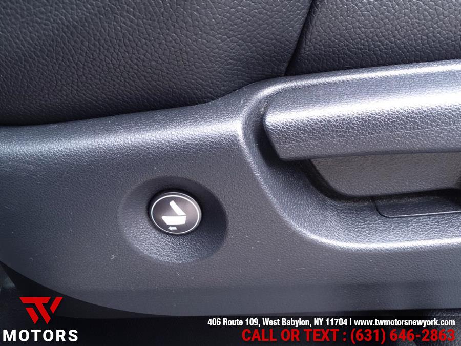 2017 Honda Pilot EX-L w/Navi, available for sale in West Babylon, New York | TW Motors. West Babylon, New York 2017 Honda Pilot EX-L w/Navi, available for sale in West Babylon, New York | TW Motors. West Babylon, New York