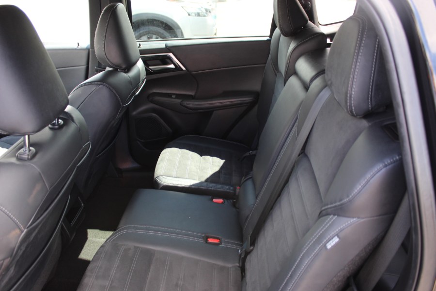 2023 Mitsubishi Outlander SE S-AWC, available for sale in Irvington, New Jersey | NJ Used Cars Center. Irvington, New Jersey 2023 Mitsubishi Outlander SE S-AWC, available for sale in Irvington, New Jersey | NJ Used Cars Center. Irvington, New Jersey