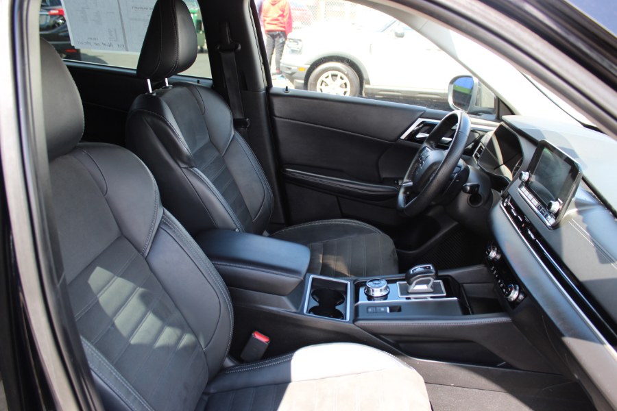 2023 Mitsubishi Outlander SE S-AWC, available for sale in Irvington, New Jersey | NJ Used Cars Center. Irvington, New Jersey 2023 Mitsubishi Outlander SE S-AWC, available for sale in Irvington, New Jersey | NJ Used Cars Center. Irvington, New Jersey