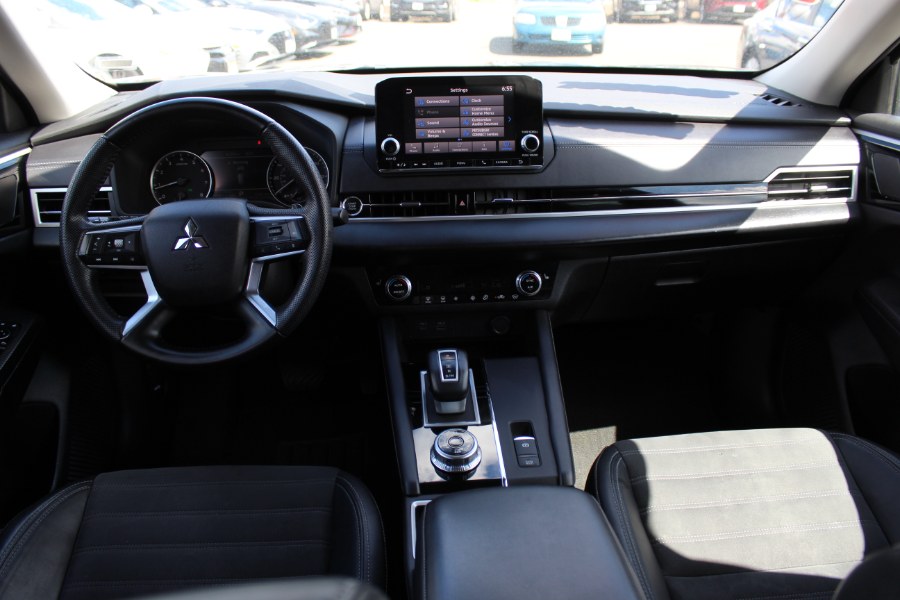 2023 Mitsubishi Outlander SE S-AWC, available for sale in Irvington, New Jersey | NJ Used Cars Center. Irvington, New Jersey 2023 Mitsubishi Outlander SE S-AWC, available for sale in Irvington, New Jersey | NJ Used Cars Center. Irvington, New Jersey