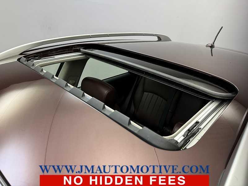 2016 Nissan Pathfinder SV, available for sale in Naugatuck, Connecticut | J&M Automotive Sls&Svc LLC. Naugatuck, Connecticut 2016 Nissan Pathfinder SV, available for sale in Naugatuck, Connecticut | J&M Automotive Sls&Svc LLC. Naugatuck, Connecticut