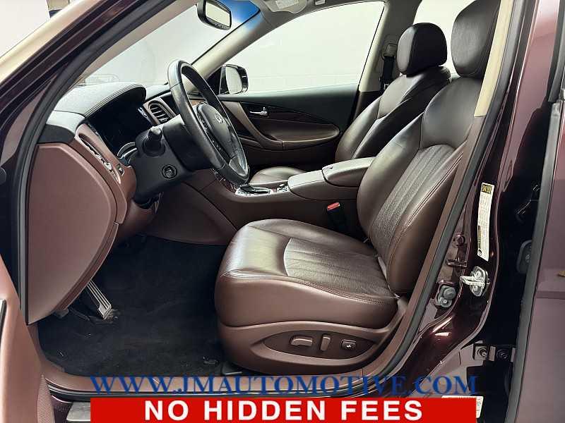 2016 Nissan Pathfinder SV, available for sale in Naugatuck, Connecticut | J&M Automotive Sls&Svc LLC. Naugatuck, Connecticut 2016 Nissan Pathfinder SV, available for sale in Naugatuck, Connecticut | J&M Automotive Sls&Svc LLC. Naugatuck, Connecticut