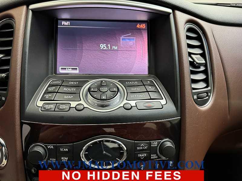 2016 Nissan Pathfinder SV, available for sale in Naugatuck, Connecticut | J&M Automotive Sls&Svc LLC. Naugatuck, Connecticut 2016 Nissan Pathfinder SV, available for sale in Naugatuck, Connecticut | J&M Automotive Sls&Svc LLC. Naugatuck, Connecticut
