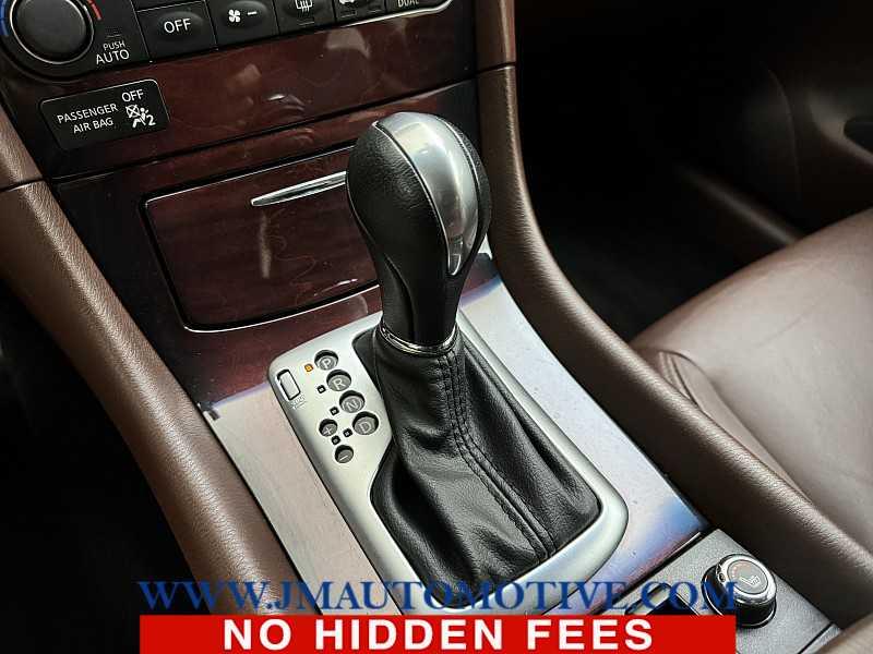 2016 Nissan Pathfinder SV, available for sale in Naugatuck, Connecticut | J&M Automotive Sls&Svc LLC. Naugatuck, Connecticut 2016 Nissan Pathfinder SV, available for sale in Naugatuck, Connecticut | J&M Automotive Sls&Svc LLC. Naugatuck, Connecticut