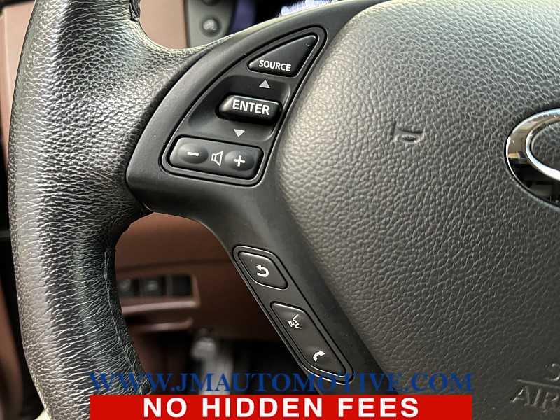 2016 Nissan Pathfinder SV, available for sale in Naugatuck, Connecticut | J&M Automotive Sls&Svc LLC. Naugatuck, Connecticut 2016 Nissan Pathfinder SV, available for sale in Naugatuck, Connecticut | J&M Automotive Sls&Svc LLC. Naugatuck, Connecticut