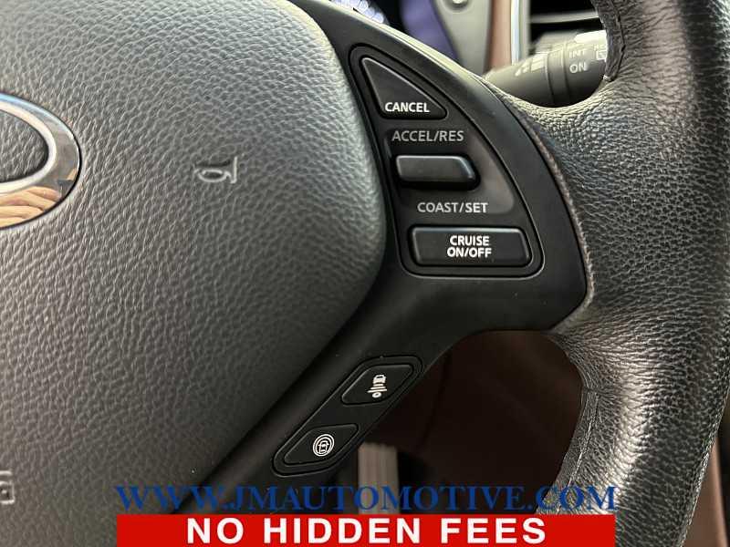2016 Nissan Pathfinder SV, available for sale in Naugatuck, Connecticut | J&M Automotive Sls&Svc LLC. Naugatuck, Connecticut 2016 Nissan Pathfinder SV, available for sale in Naugatuck, Connecticut | J&M Automotive Sls&Svc LLC. Naugatuck, Connecticut