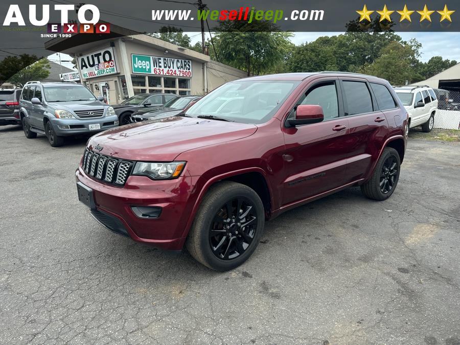 Used 2019 Jeep Grand Cherokee in Huntington, New York | Auto Expo. Huntington, New York