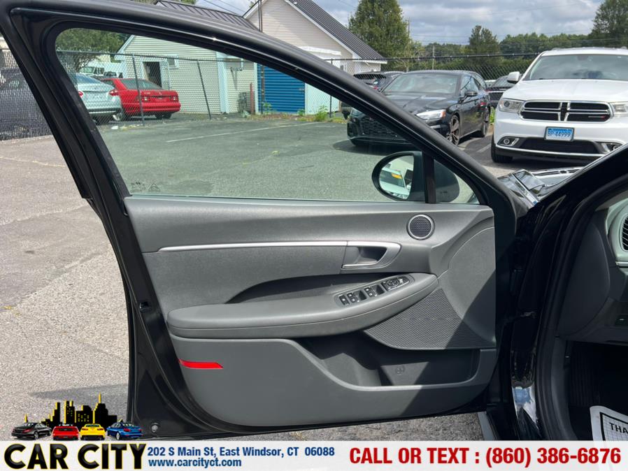 2021 Hyundai Sonata SE 2.5L, available for sale in East Windsor, Connecticut | Car City LLC. East Windsor, Connecticut 2021 Hyundai Sonata SE 2.5L, available for sale in East Windsor, Connecticut | Car City LLC. East Windsor, Connecticut
