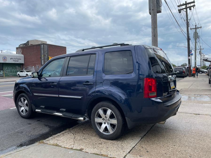 2013 Honda Pilot 4WD 4dr Touring w/RES & Navi, available for sale in BROOKLYN, New York | Deals on Wheels International Auto. BROOKLYN, New York 2013 Honda Pilot 4WD 4dr Touring w/RES & Navi, available for sale in BROOKLYN, New York | Deals on Wheels International Auto. BROOKLYN, New York