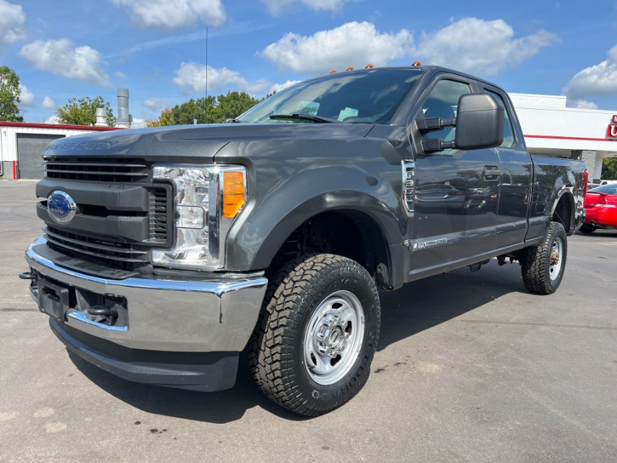 Used 2017 Ford Super Duty F-350 SRW in Ortonville, Michigan | Marsh Auto Sales LLC. Ortonville, Michigan