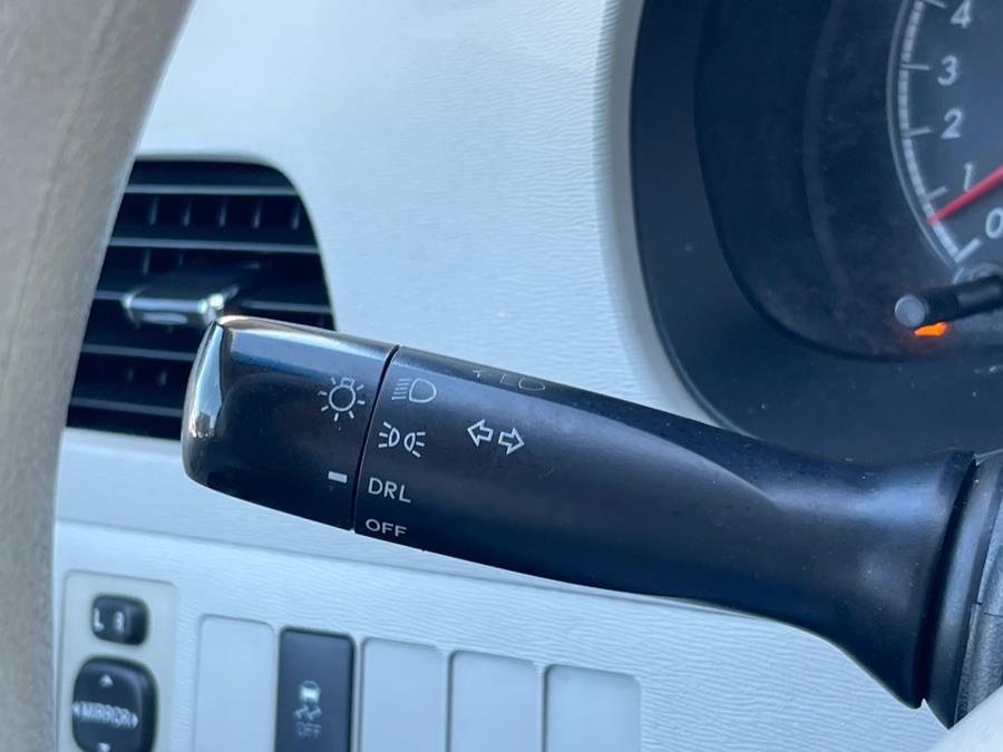 2013 Toyota Sienna 5dr 7-Pass Van V6 LE AAS FWD (Natl), available for sale in Irvington , New Jersey | Auto Haus of Irvington Corp. Irvington , New Jersey 2013 Toyota Sienna 5dr 7-Pass Van V6 LE AAS FWD (Natl), available for sale in Irvington , New Jersey | Auto Haus of Irvington Corp. Irvington , New Jersey