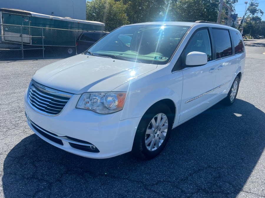 2014 Chrysler Town & Country 4dr Wgn Touring, available for sale in Bethlehem, Pennsylvania | Best Auto Deals LLC. Bethlehem, Pennsylvania