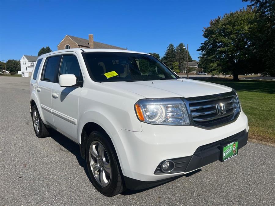 Used 2015 Honda Pilot in Lawrence, Massachusetts | Home Run Auto Sales Inc. Lawrence, Massachusetts