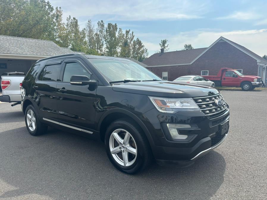 Used Ford Explorer 4WD 4dr XLT 2016 | Country Auto Sales. Southwick, Massachusetts