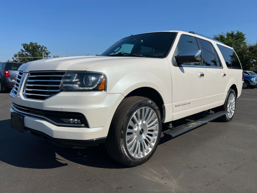 Used 2016 Lincoln Navigator L in Ortonville, Michigan | Marsh Auto Sales LLC. Ortonville, Michigan