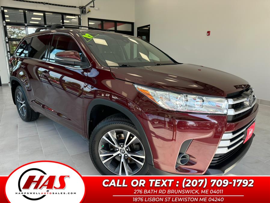 2017 Toyota Highlander LE V6 AWD (Natl), available for sale in Brunswick, Maine | Harpswell Auto Sales Inc. Brunswick, Maine