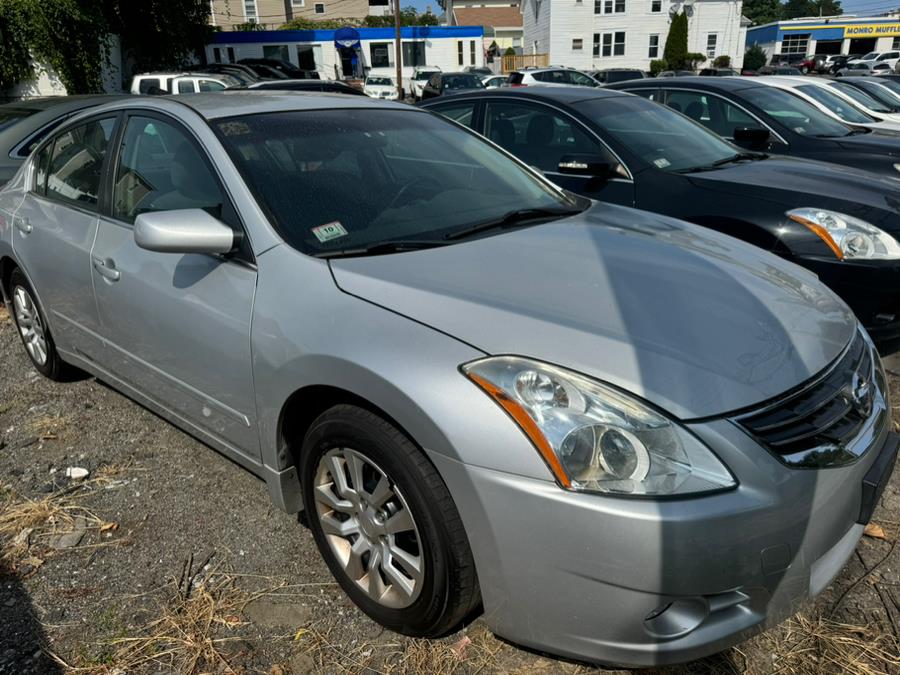 Used 2012 Nissan Altima in Lowell, Massachusetts | George and Ray Auto. Lowell, Massachusetts