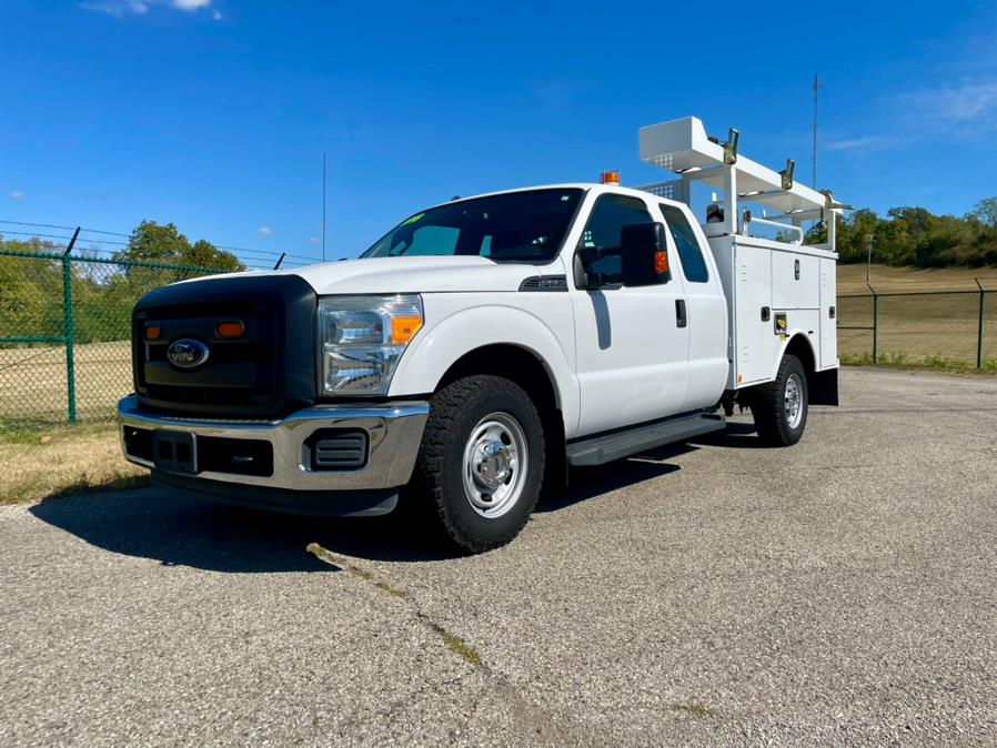 Used Ford Super Duty F-350 SRW 2WD SuperCab 142" XLT 2016 | Dayton Work Trucks. Dayton, Ohio