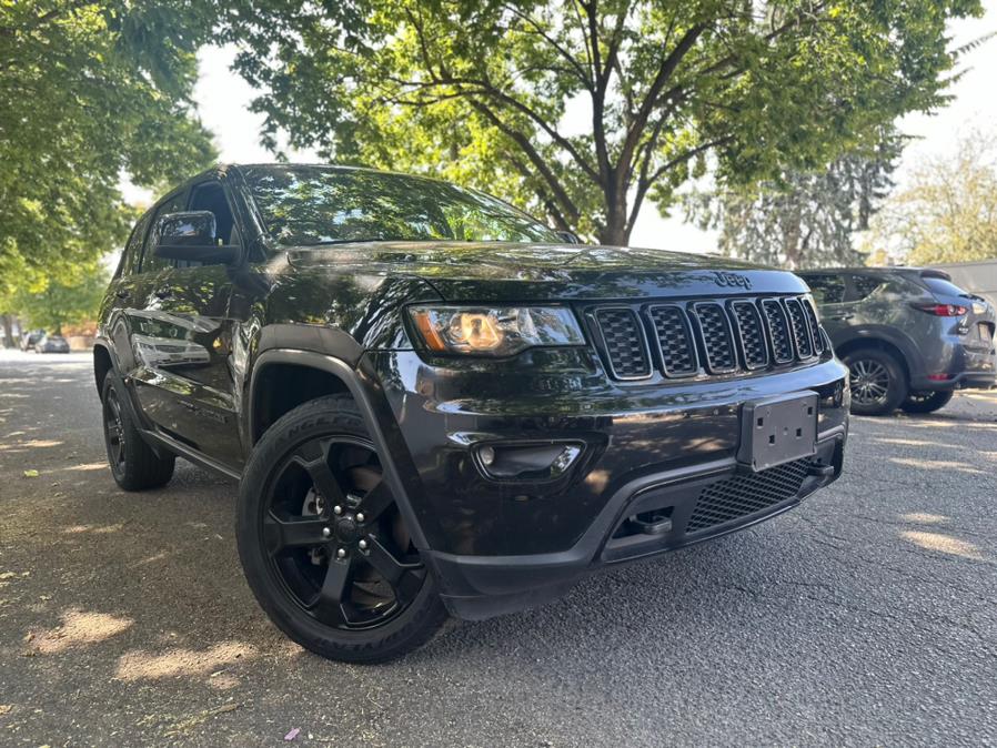 Used Jeep Grand Cherokee Altitude 4x4 2019 | Chancellor Auto Grp Intl Co. Irvington, New Jersey