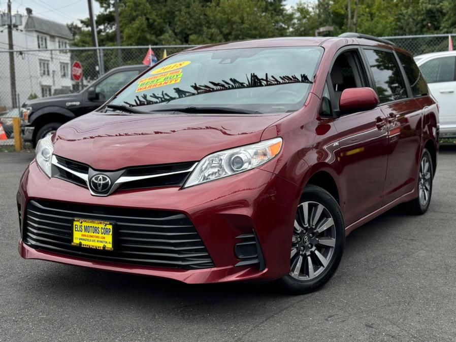 Used 2018 Toyota Sienna in Irvington, New Jersey | Elis Motors Corp. Irvington, New Jersey