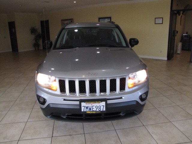 2016 Jeep Compass Sport photo 1