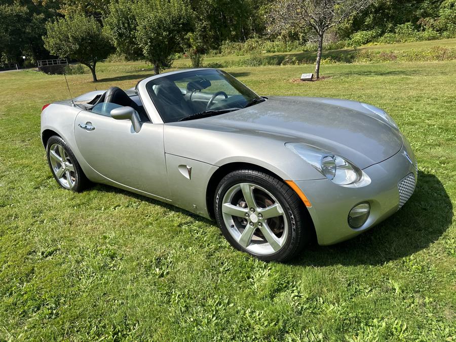 Used 2007 Pontiac Solstice in Plainville, Connecticut | Choice Group LLC Choice Motor Car. Plainville, Connecticut