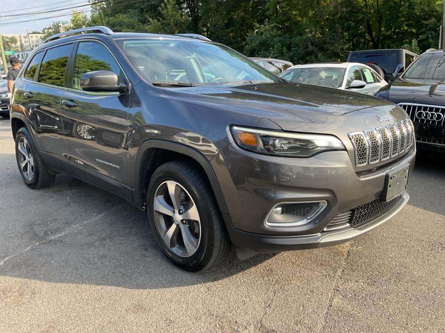 Used 2019 Jeep Cherokee in Waterbury, Connecticut | Jim Juliani Motors. Waterbury, Connecticut