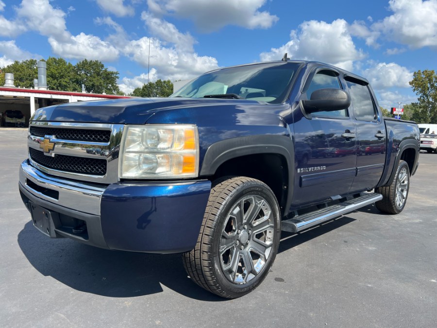 Used 2009 Chevrolet Silverado 1500 in Ortonville, Michigan | Marsh Auto Sales LLC. Ortonville, Michigan