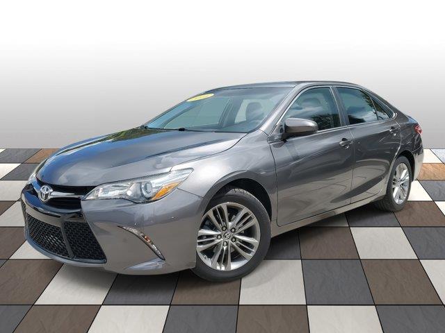 Used 2015 Toyota Camry in Fort Lauderdale, Florida | CarLux Fort Lauderdale. Fort Lauderdale, Florida