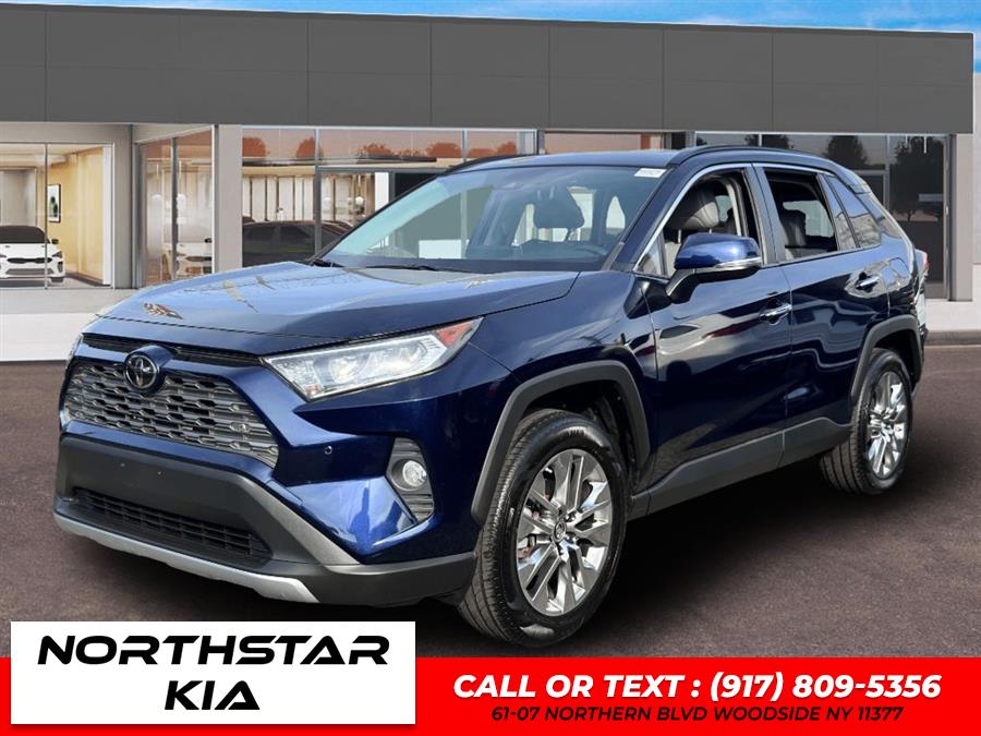 Used 2019 Toyota Rav4 in Woodside, New York | Northstar Kia - Used Cars Super Center. Woodside, New York