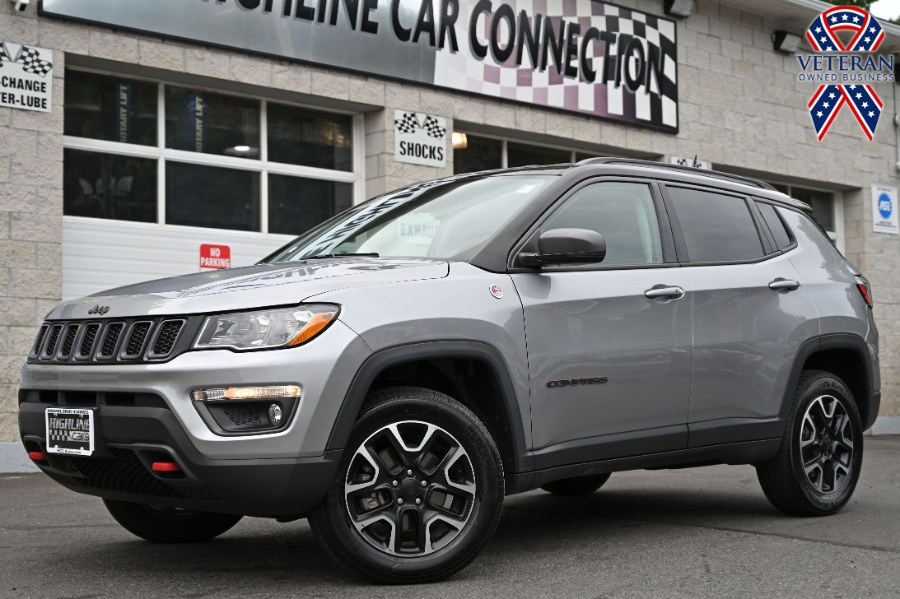 Used 2021 Jeep Compass in Waterbury, Connecticut | Highline Car Connection. Waterbury, Connecticut