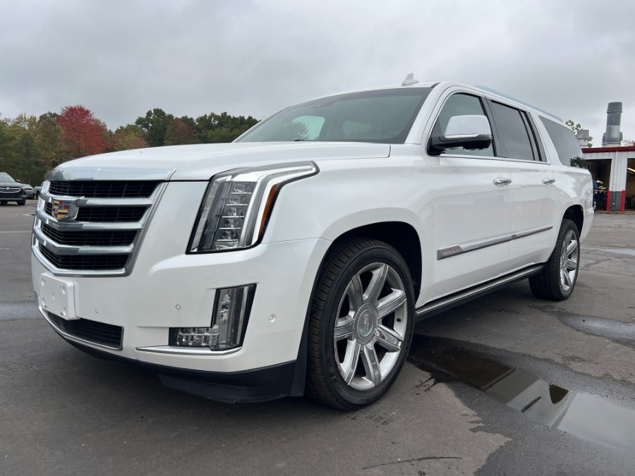 Used 2018 Cadillac Escalade ESV in Ortonville, Michigan | Marsh Auto Sales LLC. Ortonville, Michigan