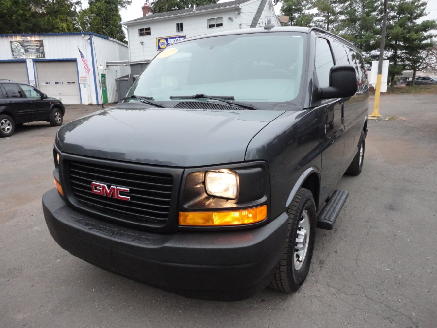 Used 2017 GMC Savana Passenger in Berlin, Connecticut | International Motorcars llc. Berlin, Connecticut