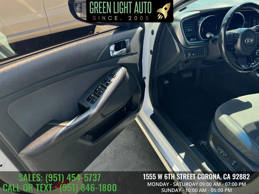2016 Kia Optima Hybrid 4dr Sdn, available for sale in Corona, California | Green Light Auto. Corona, California 2016 Kia Optima Hybrid 4dr Sdn, available for sale in Corona, California | Green Light Auto. Corona, California