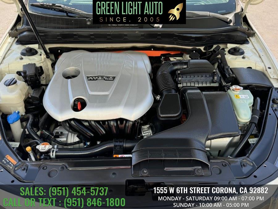 2016 Kia Optima Hybrid 4dr Sdn, available for sale in Corona, California | Green Light Auto. Corona, California 2016 Kia Optima Hybrid 4dr Sdn, available for sale in Corona, California | Green Light Auto. Corona, California