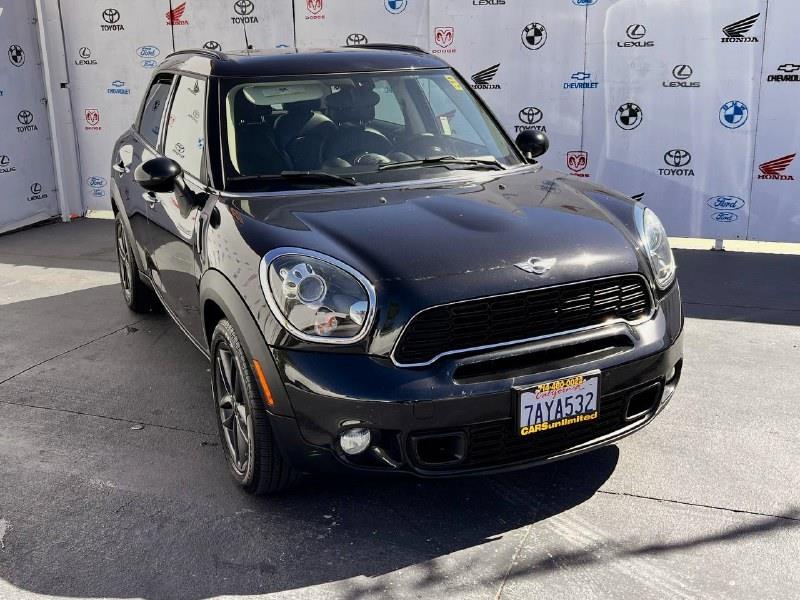 Used 2013 MINI Cooper Countryman in Santa Ana, California | Auto Max Of Santa Ana. Santa Ana, California