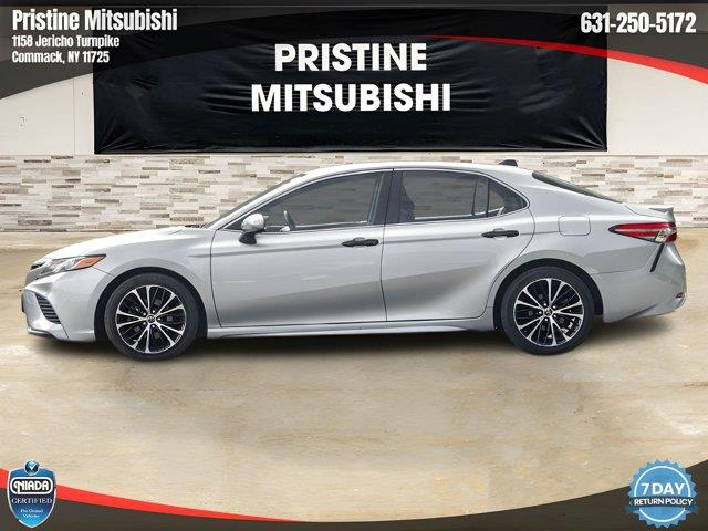 Used 2018 Toyota Camry SE with VIN JTNB11HK6J3021691 for sale in Great Neck, NY