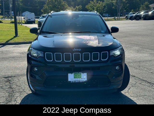 Used 2022 Jeep Compass Latitude with VIN 3C4NJDBB5NT105958 for sale in Bronx, NY