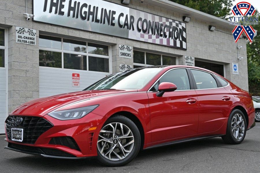 Used 2021 Hyundai Sonata in Waterbury, Connecticut | Highline Car Connection. Waterbury, Connecticut