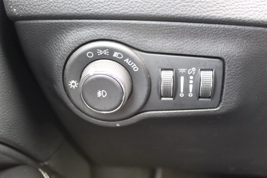 2021 Jeep Compass 80th Anniversary 4x4, available for sale in Irvington, New Jersey | NJ Used Cars Center. Irvington, New Jersey 2021 Jeep Compass 80th Anniversary 4x4, available for sale in Irvington, New Jersey | NJ Used Cars Center. Irvington, New Jersey