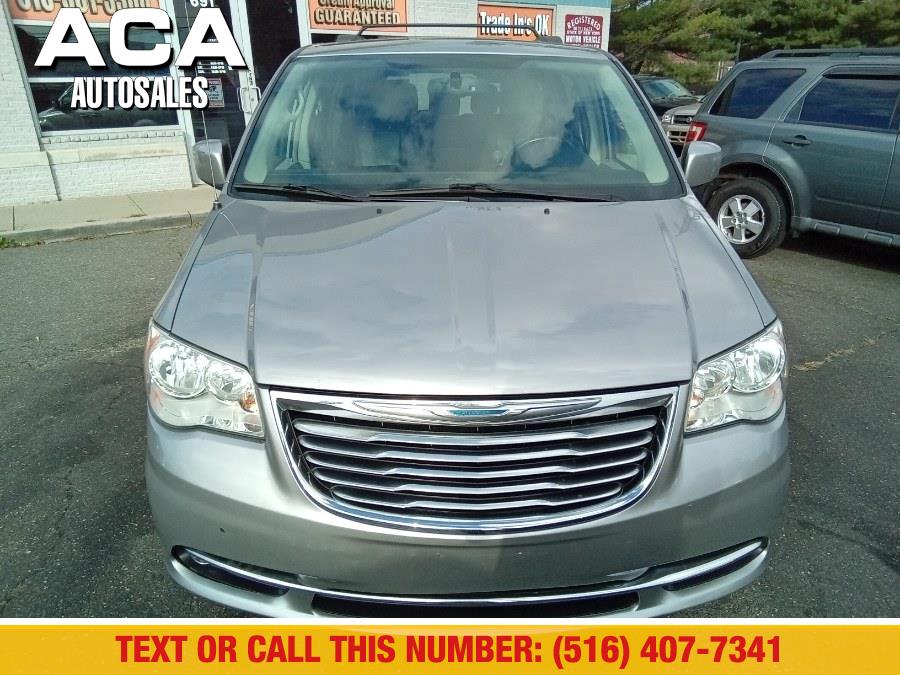 Used 2016 Chrysler Town & Country in Lynbrook, New York | ACA Auto Sales. Lynbrook, New York