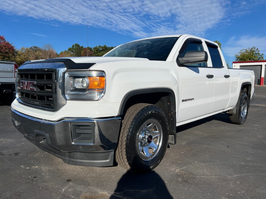 Used 2014 GMC Sierra 1500 in Ortonville, Michigan | Marsh Auto Sales LLC. Ortonville, Michigan