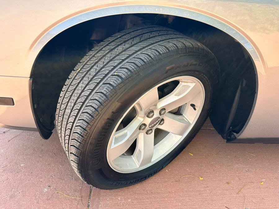 2014 Dodge Challenger 2dr Cpe SXT Plus, available for sale in Irvington, New Jersey | Chancellor Auto Grp Intl Co. Irvington, New Jersey 2014 Dodge Challenger 2dr Cpe SXT Plus, available for sale in Irvington, New Jersey | Chancellor Auto Grp Intl Co. Irvington, New Jersey