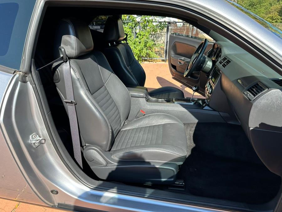 2014 Dodge Challenger 2dr Cpe SXT Plus, available for sale in Irvington, New Jersey | Chancellor Auto Grp Intl Co. Irvington, New Jersey 2014 Dodge Challenger 2dr Cpe SXT Plus, available for sale in Irvington, New Jersey | Chancellor Auto Grp Intl Co. Irvington, New Jersey